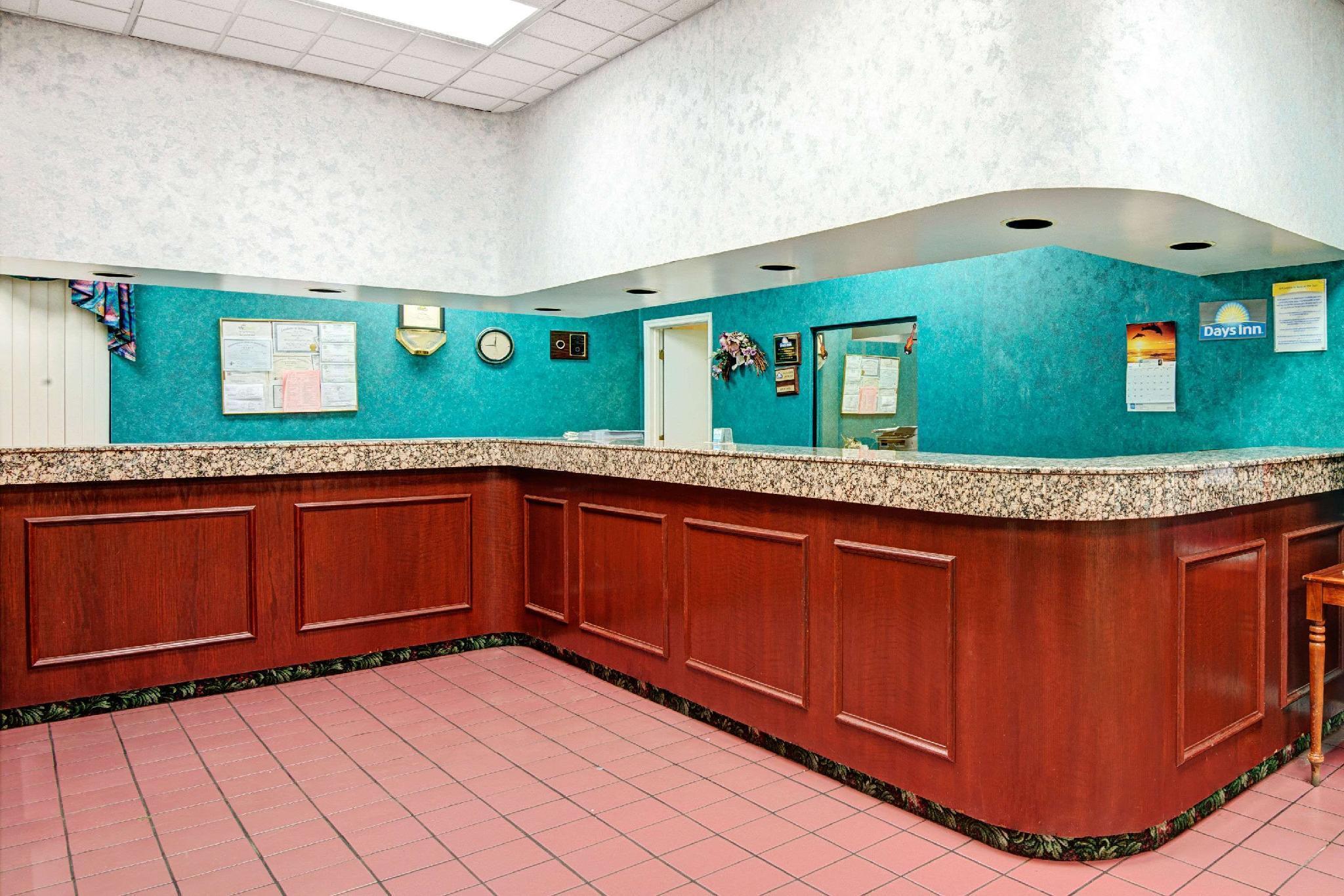 Super 8 By Wyndham Nashville Near Downtown / I-40 Exteriör bild